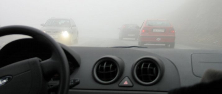 Image:Conduce entre la niebla